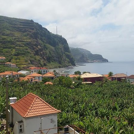 Hôtel Banana House à Ponta do Sol  Extérieur photo